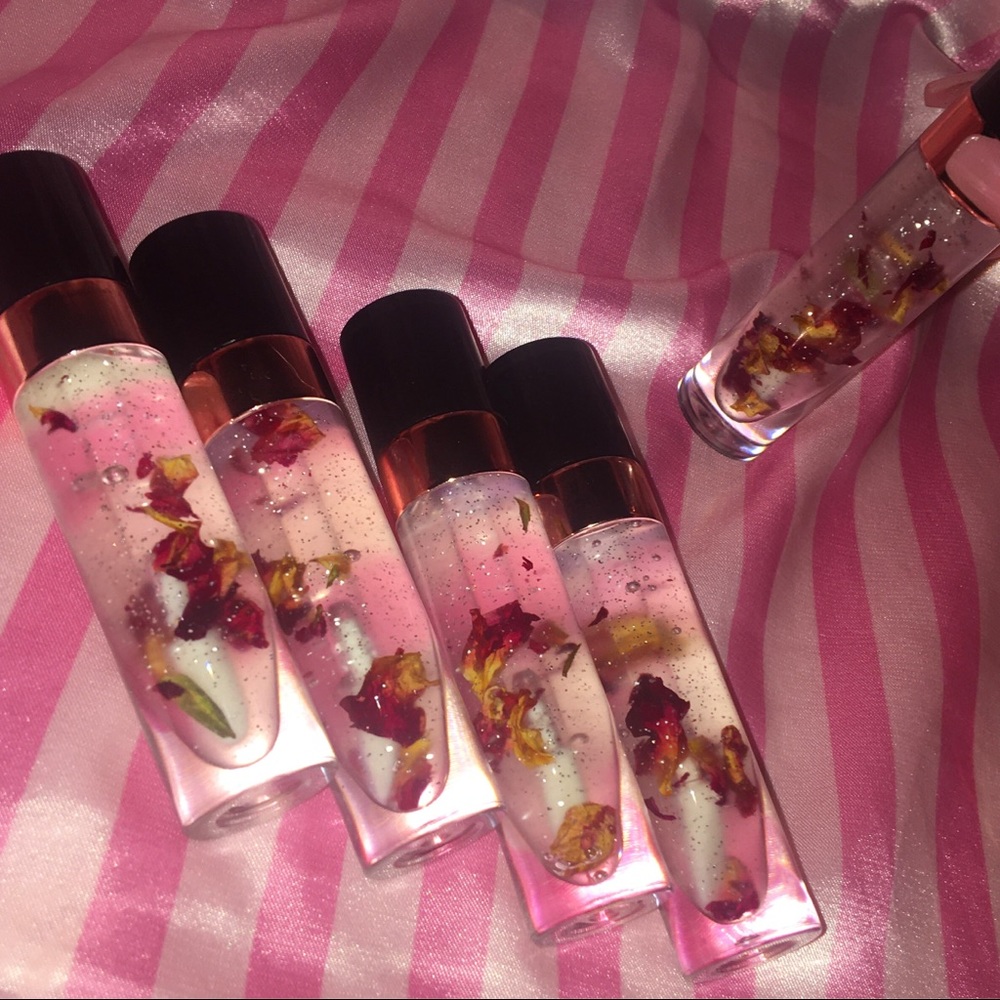 5 rose infused lipgloss bundle ✨💋